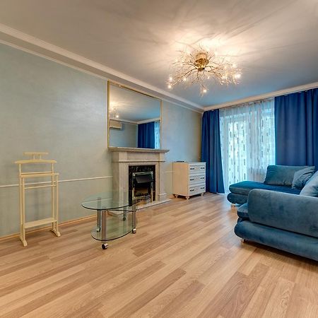 Apartamenty Na Dragomirova 10A Kiev Bagian luar foto