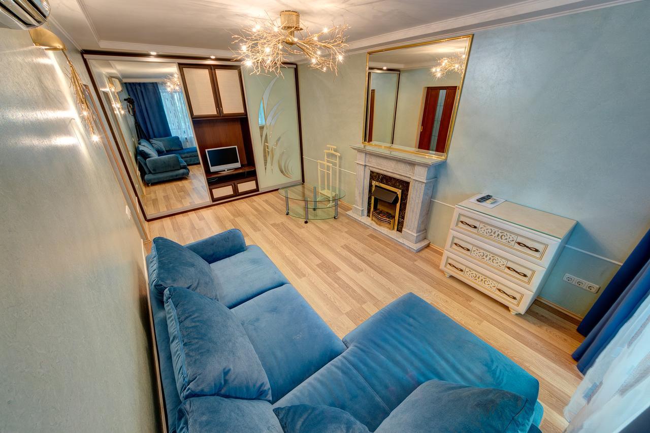 Apartamenty Na Dragomirova 10A Kiev Bagian luar foto