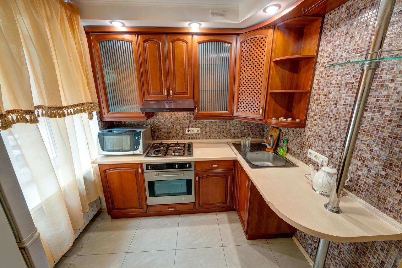 Apartamenty Na Dragomirova 10A Kiev Bagian luar foto